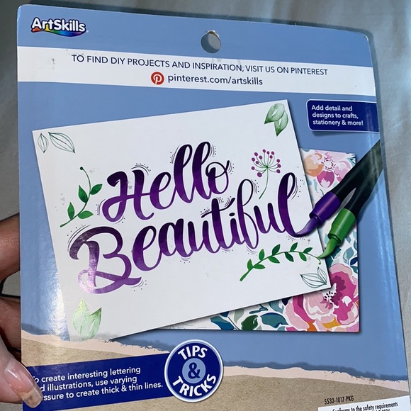 NWT Art Skills 8 pc. Premium Brush Tip Markers - Picture 5 of 6